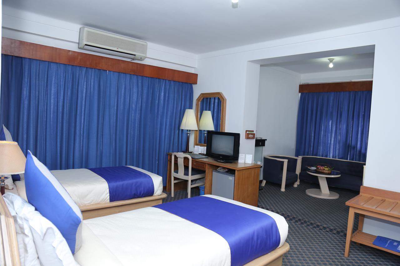 Hotel Clarion Катманду Экстерьер фото