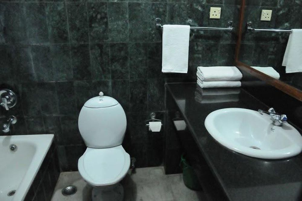Hotel Clarion Катманду Экстерьер фото