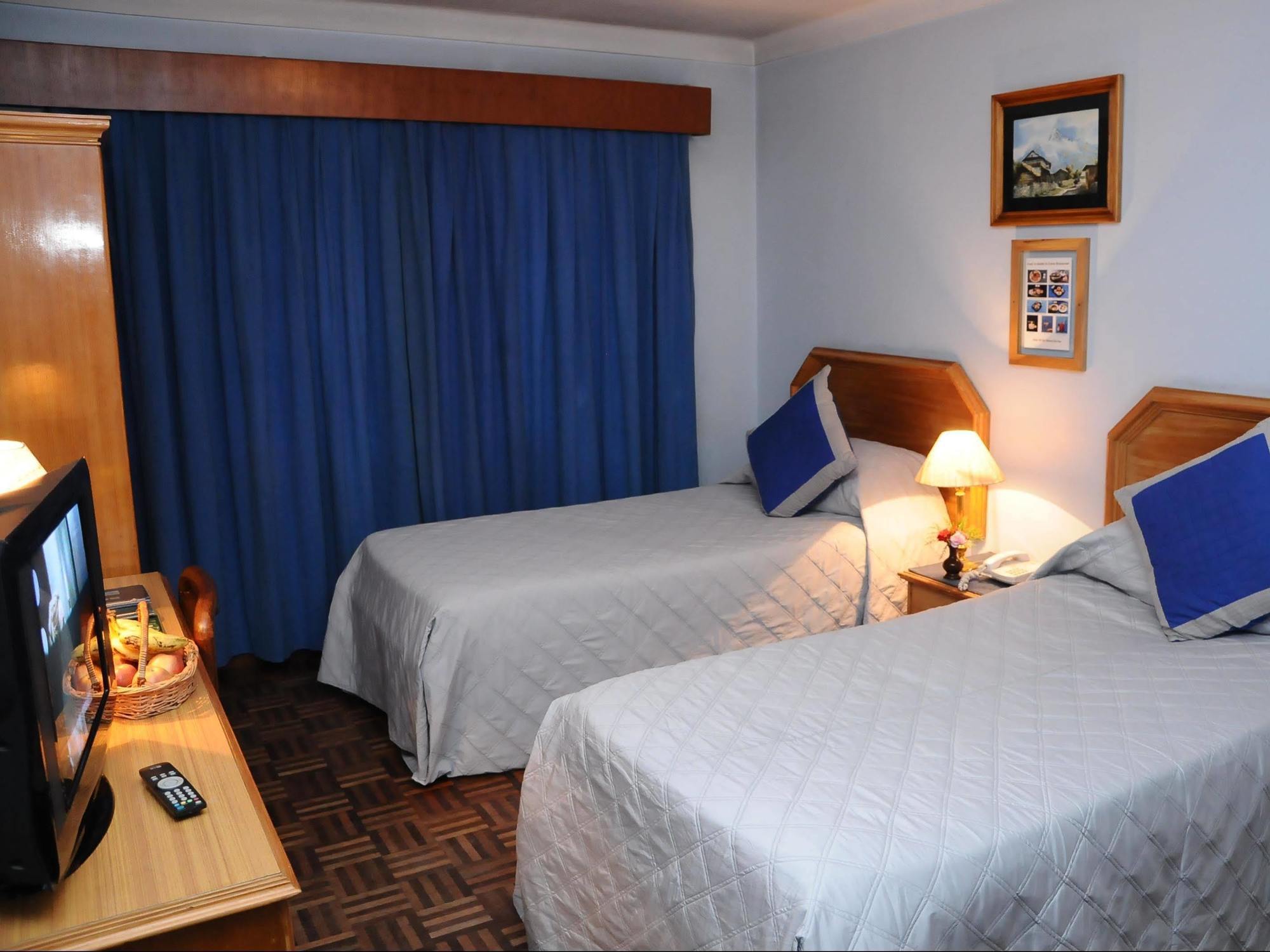 Hotel Clarion Катманду Экстерьер фото